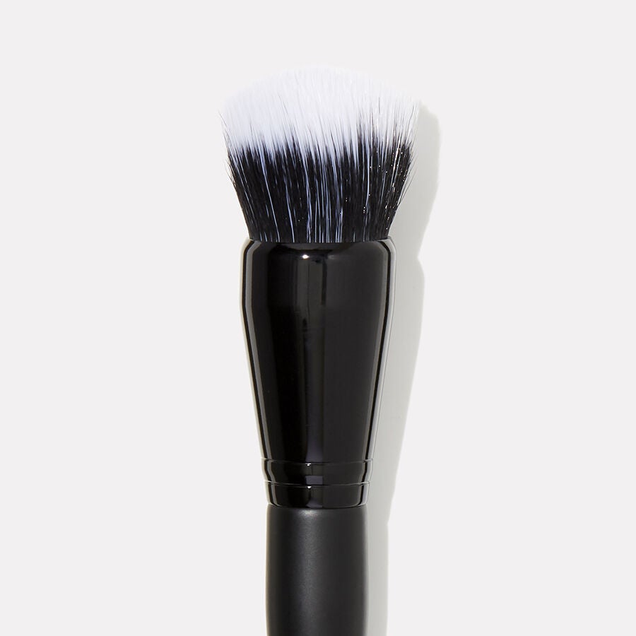 domed-stipple-brush-c5 84050_SelfieReadyStippleBrush_2.jpg