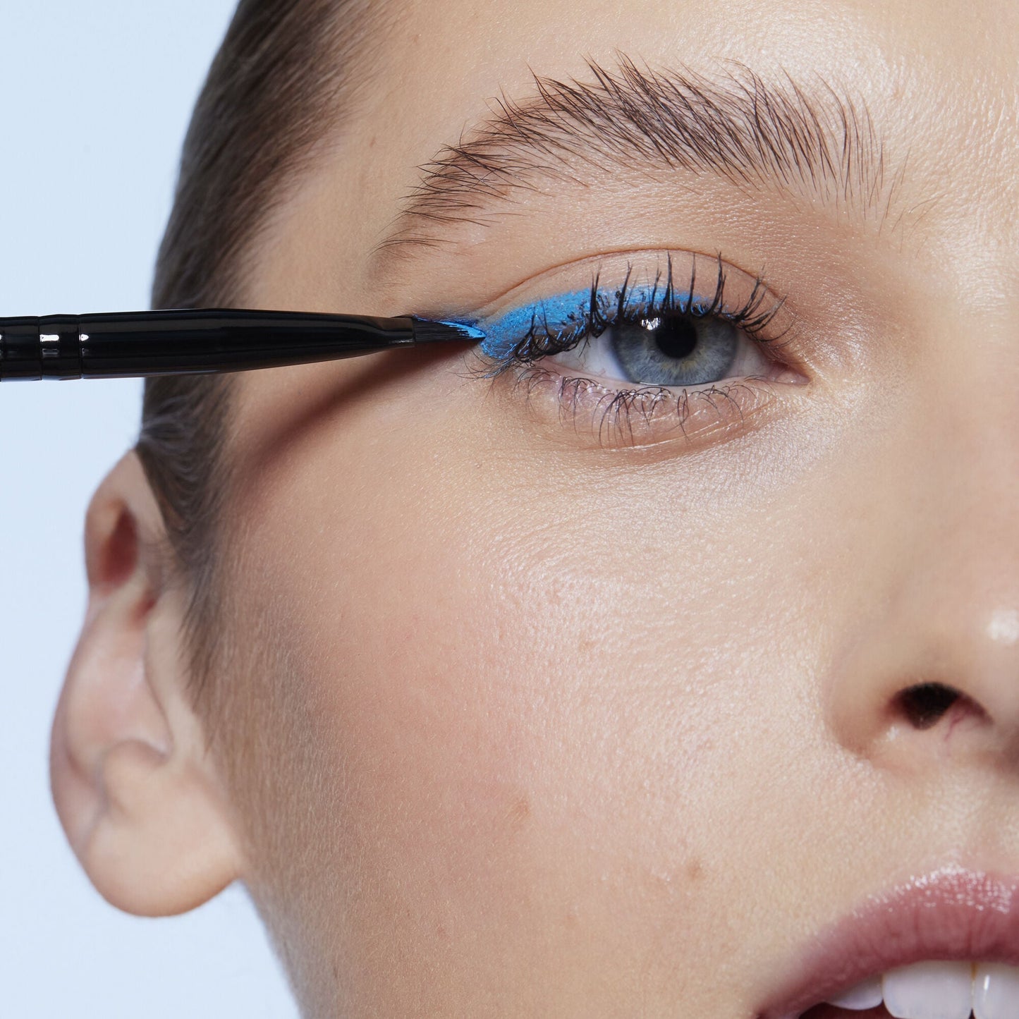 wing-it-liner-brush-x1 84091_Winged_Eyeliner_Brushy.jpg