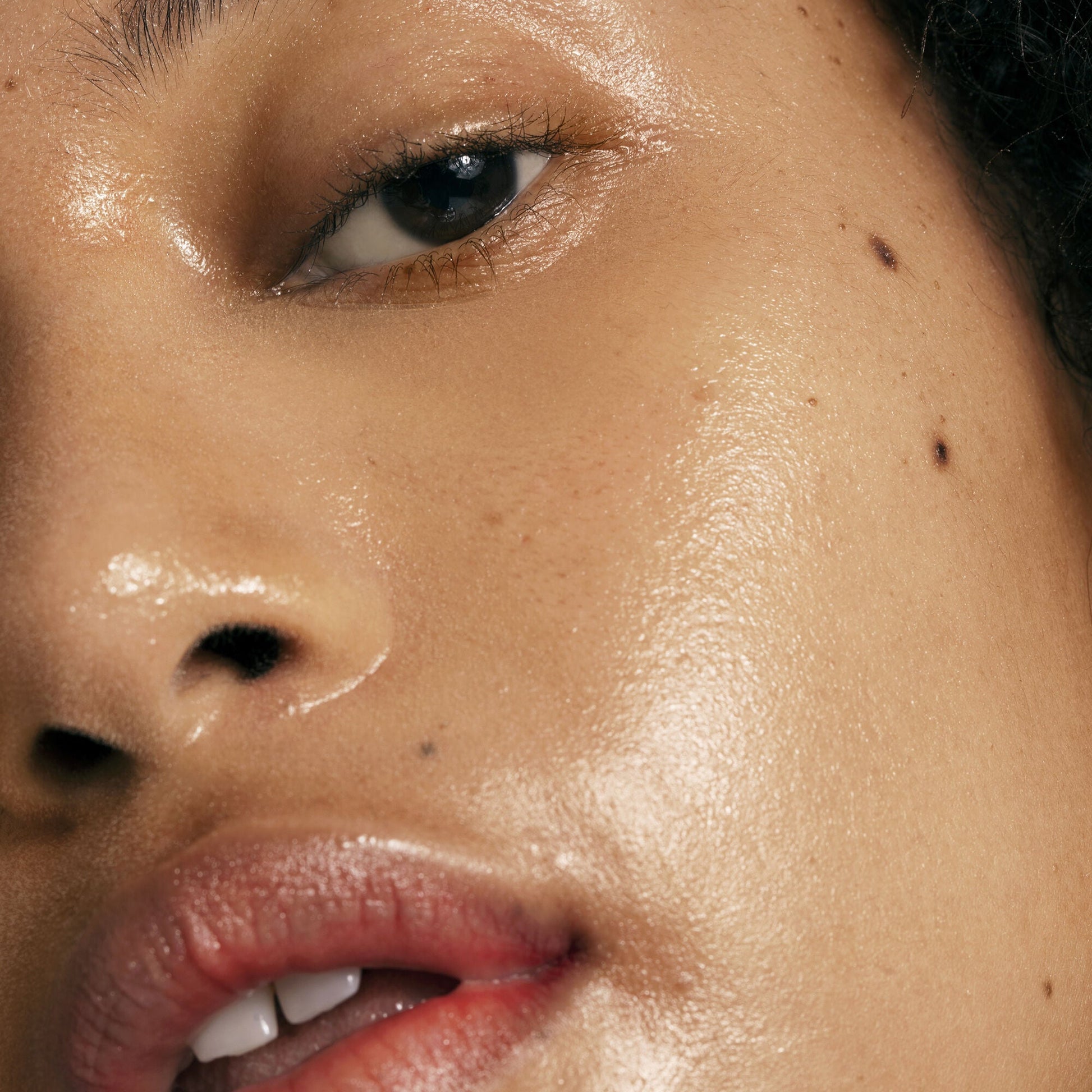 pure-skin-toner-u4 0122_Elf-Pure_Cindy_002_IGF.jpg