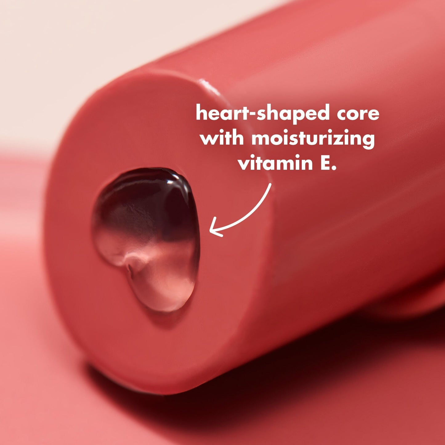 hydrating-core-lip-shine-n0 0326_EDU_HydratingCoreLipShine_PRODUCTINFO_b4236e19-37d0-403e-bb87-078193a88006.jpg