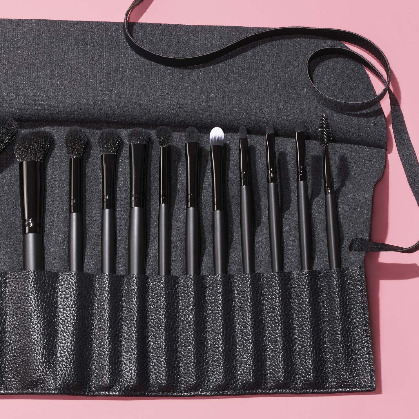17-piece-ultimate-makeup-brush-set-and-travel-roll-f0 042423_UltBrushSet_V2_Main-2_IGF_carousel2.jpg