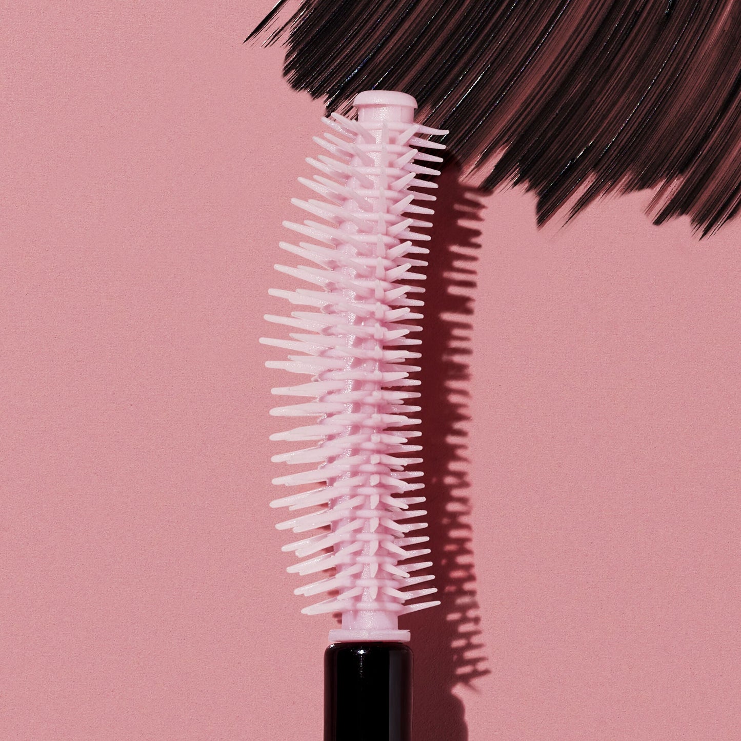 lash-n-roll-mascara-j9 053122_SL_LashNRollWand_RGB_IGF.jpg