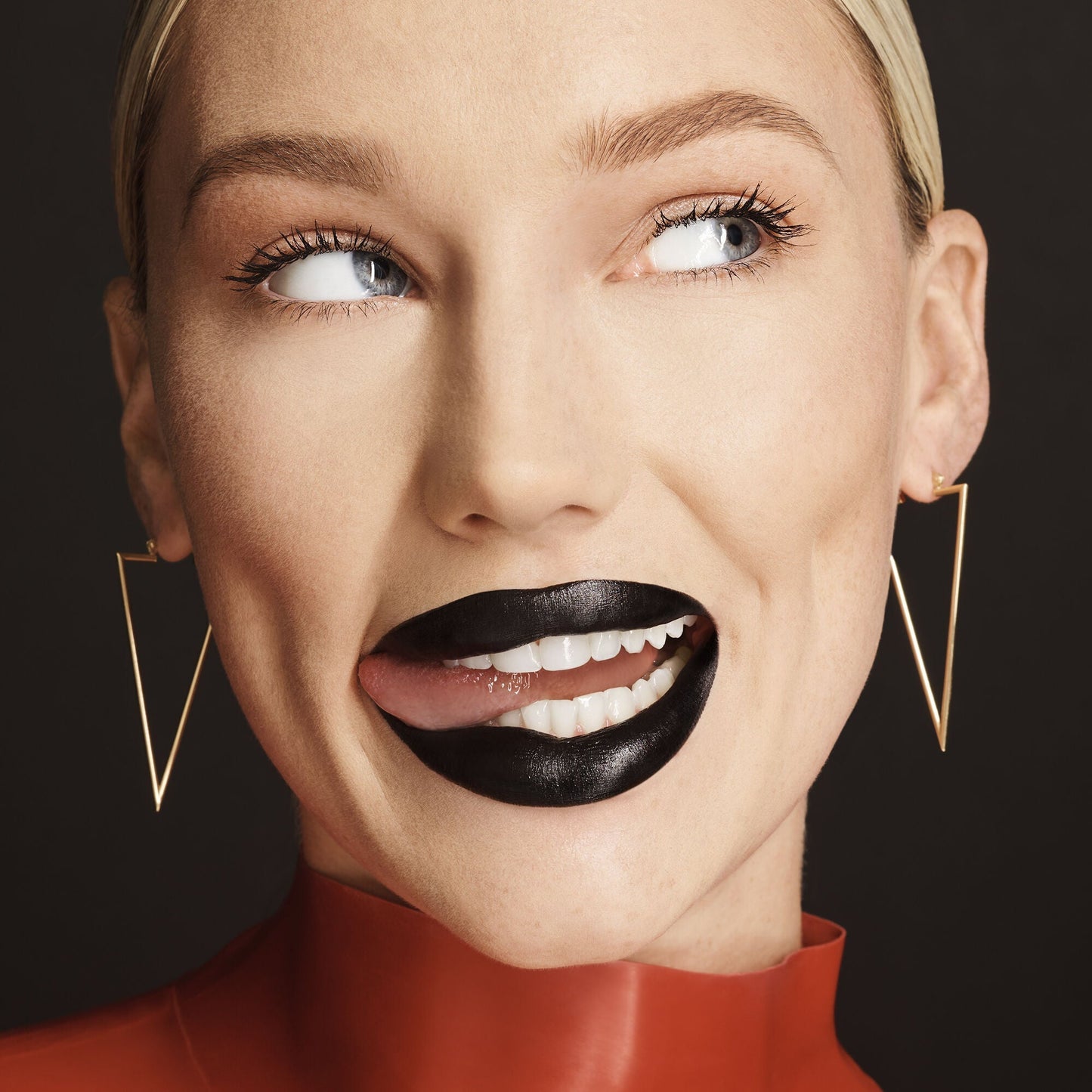 o-face-satin-lipstick-k4 071222_MD_Look4_0124_FINAL_RGB_IGF.jpg