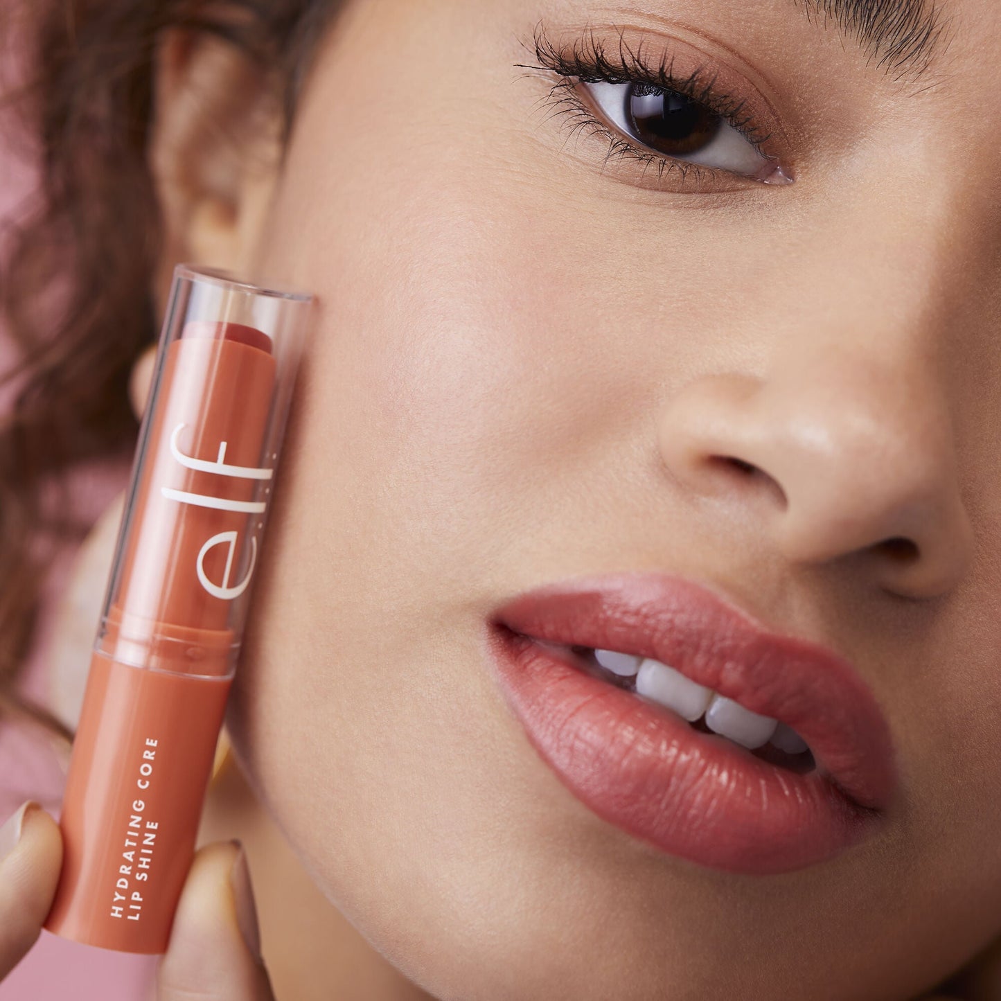hydrating-core-lip-shine-n0 08112020_Alyssa_AmpItUp-0157_IGF_0dcd7b08-d8a1-41c3-a293-6fb7fa4ca7dd.jpg