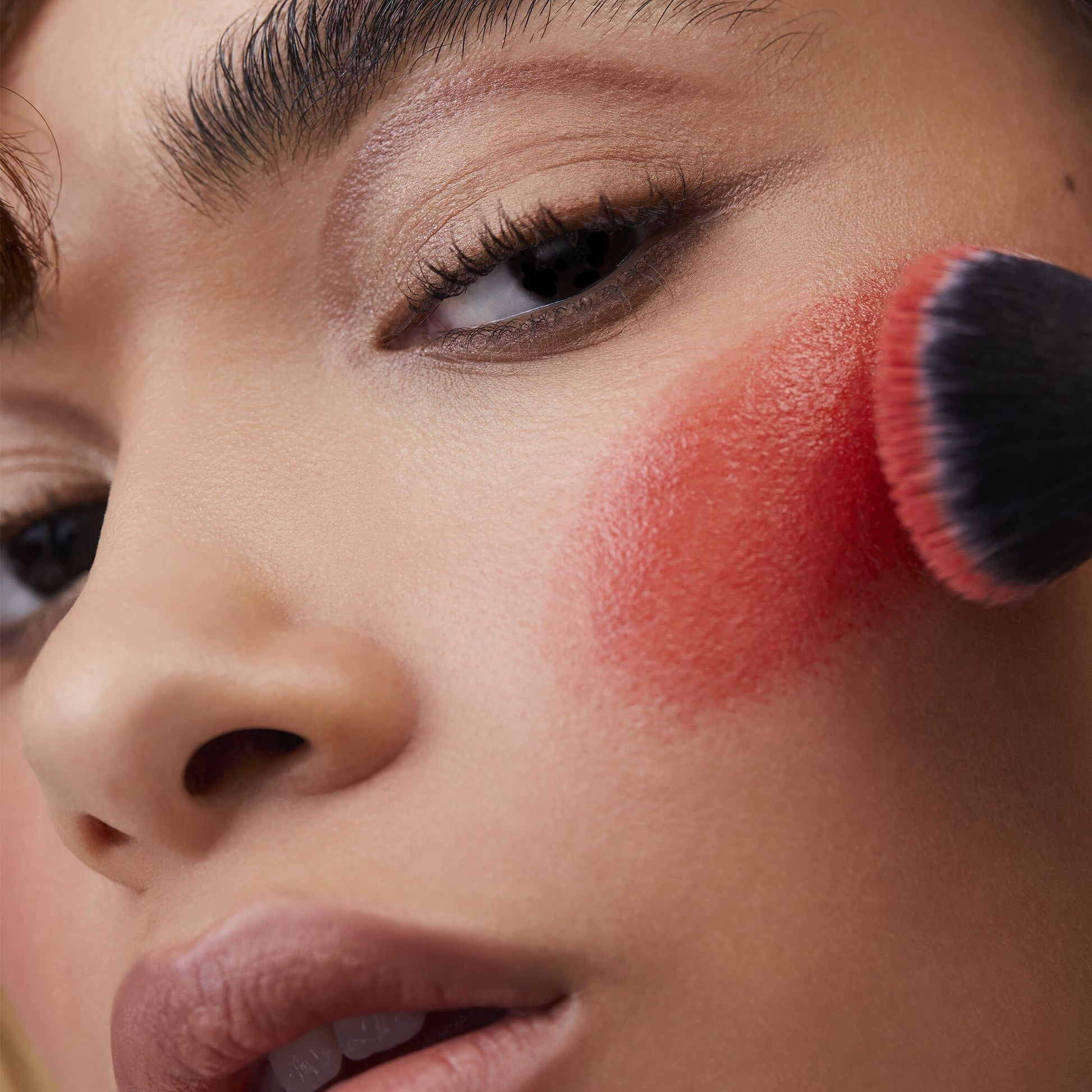 putty-blush-brush-i6 08112020_Alyssa_PuttyPrimerTrio-0241_IGF.jpg
