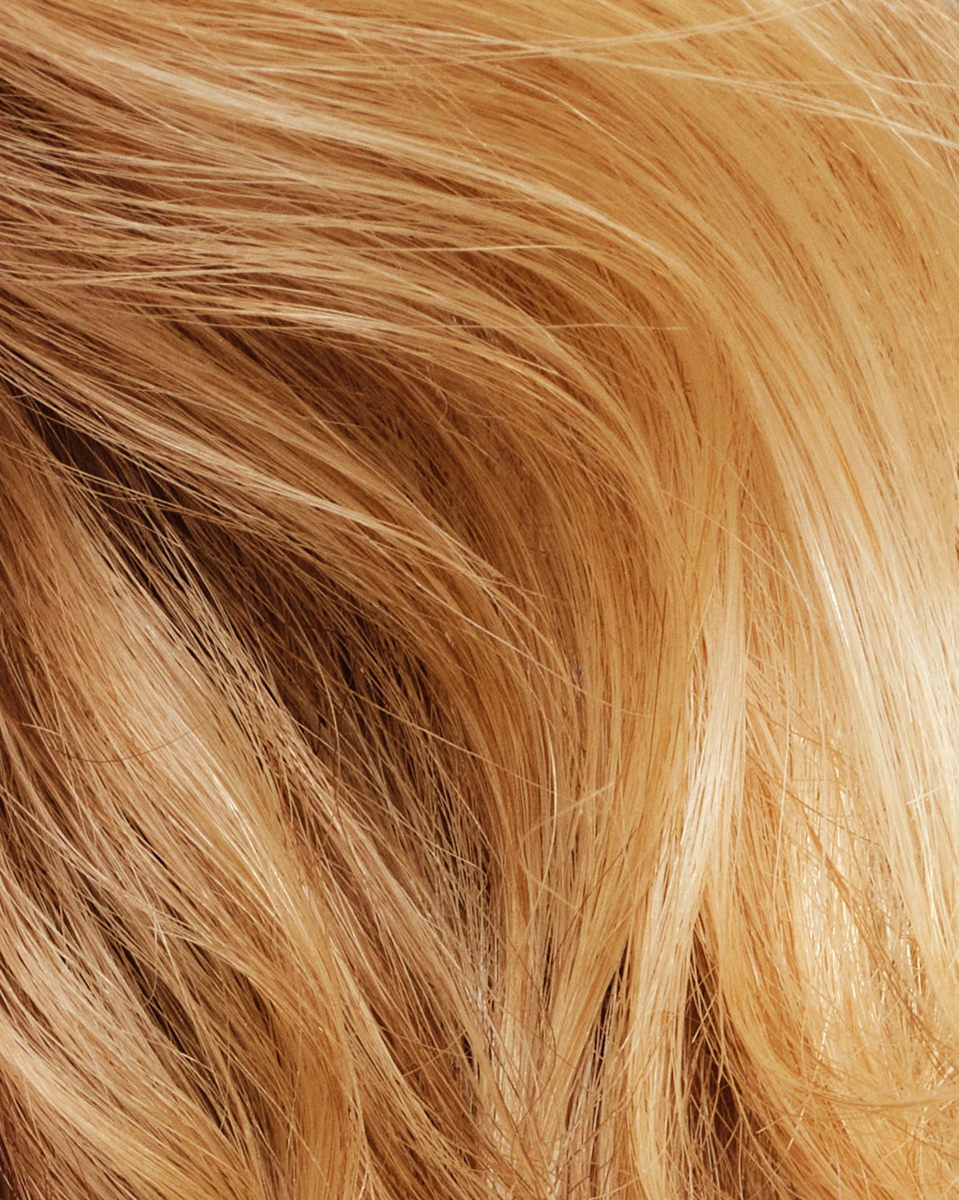 never-thirsty-moisturizing-shampoo-h5 111925_Anna_ThirstyShampoo-Product_3353_w4QC_V2_IGF_4x5_527d5445-92a2-4169-a5e5-062d364160a9.jpg