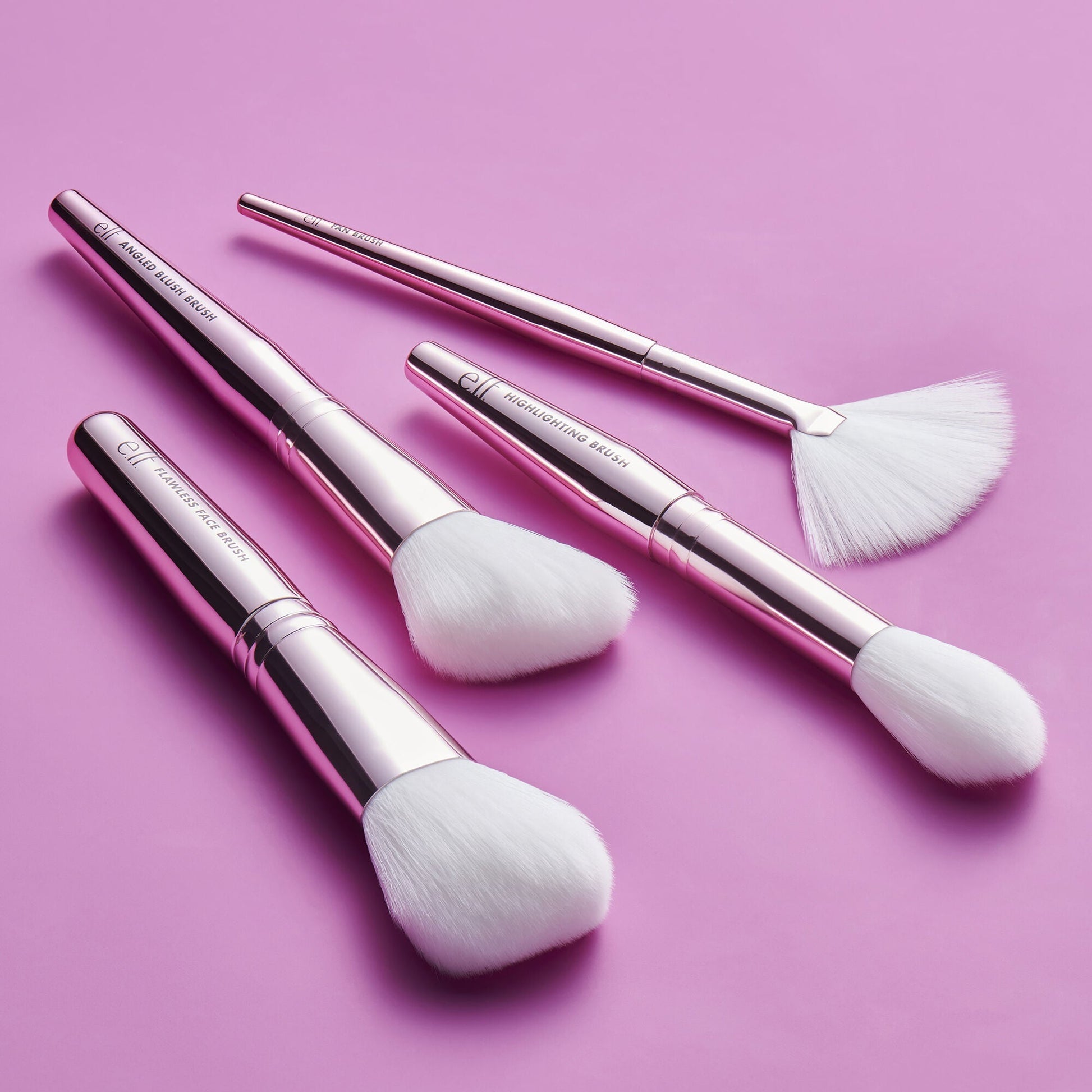 blush-bronzer-and-highlighter-brush-set-k5 12142020_BlushGlow-BrushKit_0027_FocusBracket-MAIN_V2_IGF.jpg