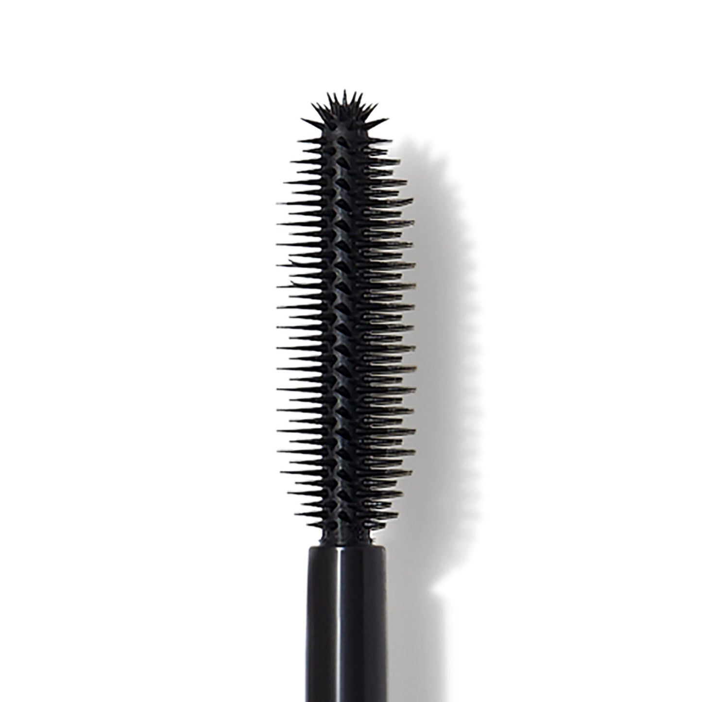 lash-it-loud-mascara-d0 81580_EYMSC_OpenA_R_Macro_R_6384b980-f497-4af6-8817-ff85df668ced.jpg
