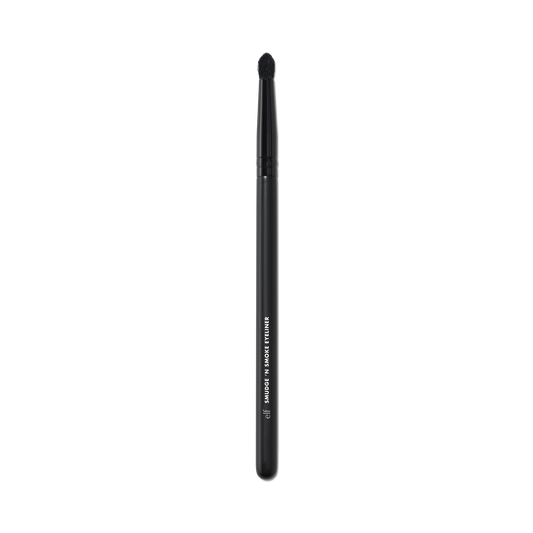 smudge-n-smoke-eyeliner-brush-l0 81916_OpenA_V2_R.png