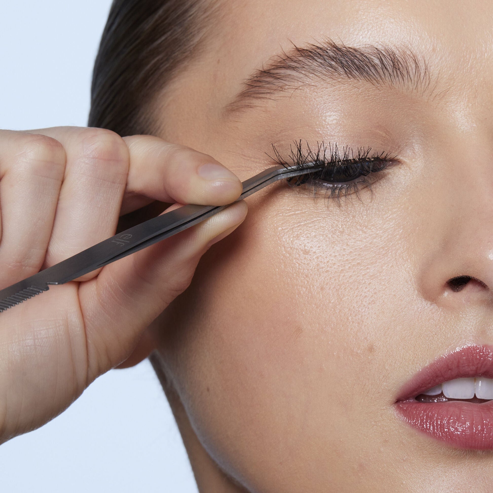 false-eyelash-applicator-e7 84093_False_Lash_Applicator.jpg
