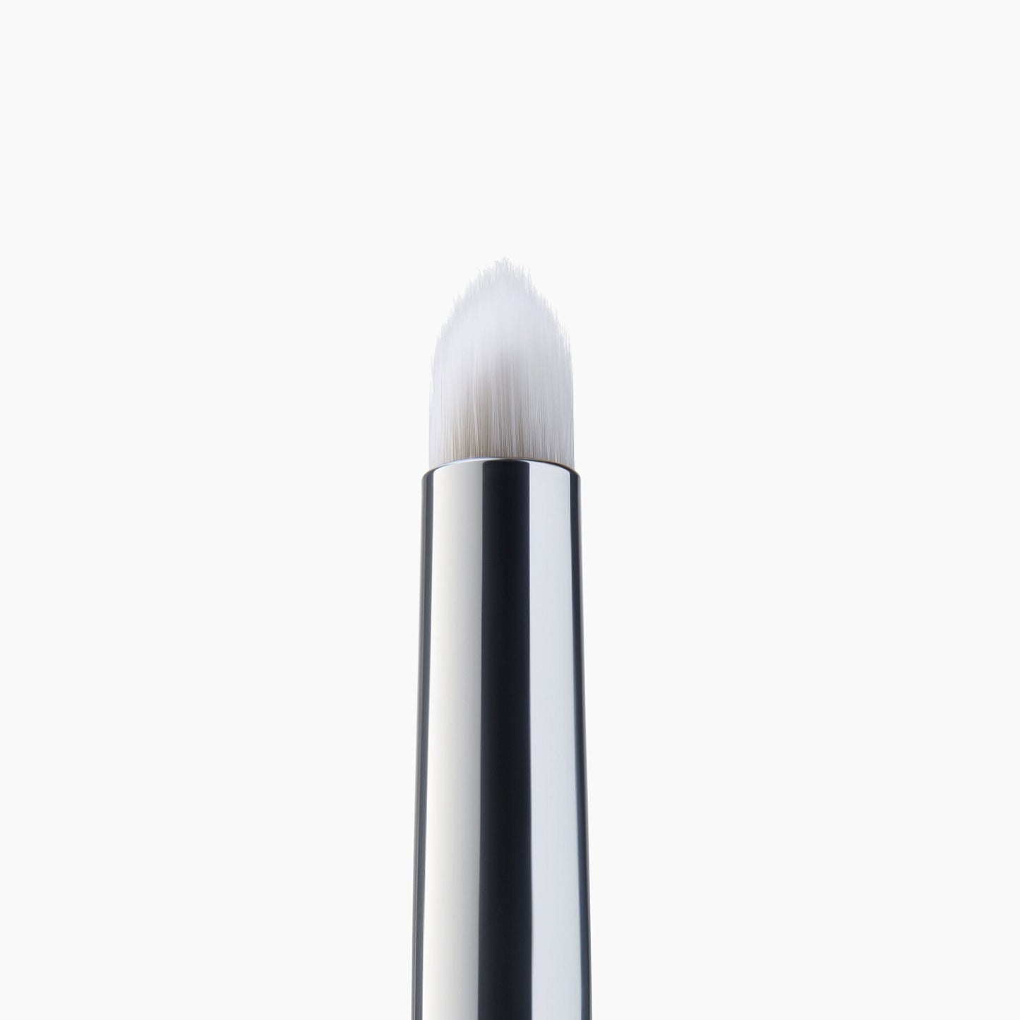 precision-smudge-brush-v0 85311_PrecisionSmudgeBrush_Macro_V2.jpg