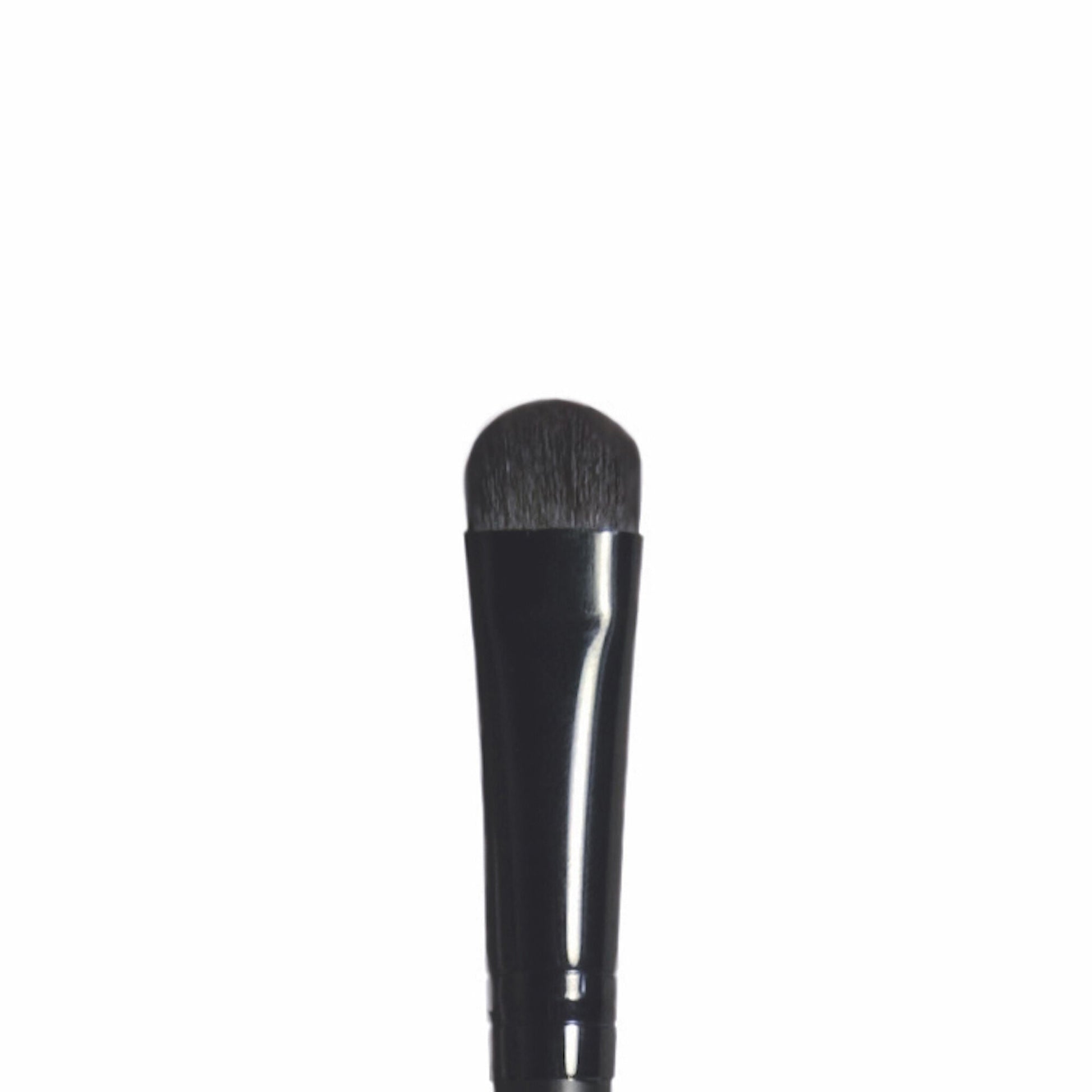 eyeshadow-c-brush-w6 BREYE_84008_Macro_C.jpg