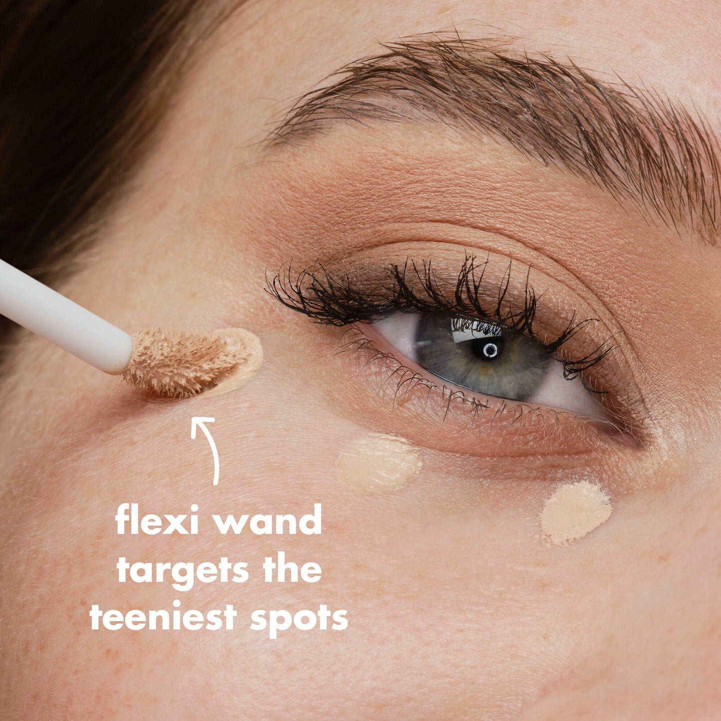 soft-glam-satin-concealer-a2 SP26_EDUCATION_SOFTGLAM_CONCEALER_APPLICATOR_bd5671e5-6b17-451a-b06e-2a5ddadba8cf.jpg
